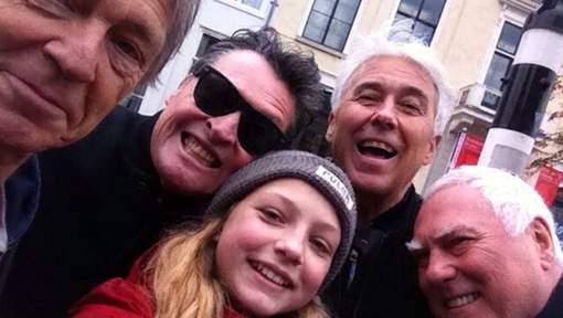 October 15 2015 selfie by Rosalie Janssen with Golden Earring in front of Paard van Troje Den Haag.